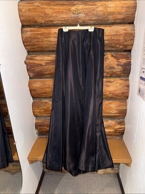 🖤NWT Linda Allard Ellen Tracy Vintage 10 Black Silk Maxi Skirt with Subtle Shine